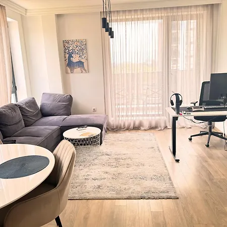 Urban Exec With Free Gym Pass, Full Office Setup And Designated Parking Space Plovdiv